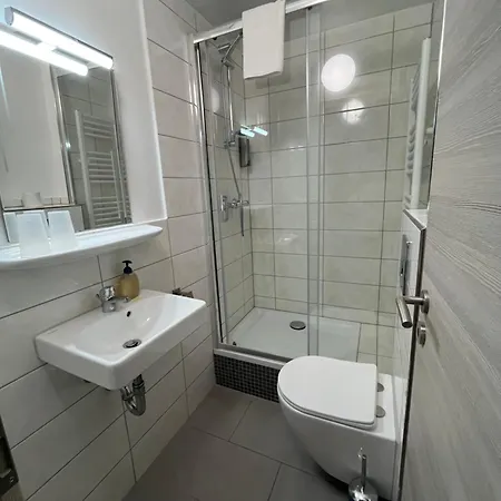 Schicke In Messenaehe Apartahotel 3*